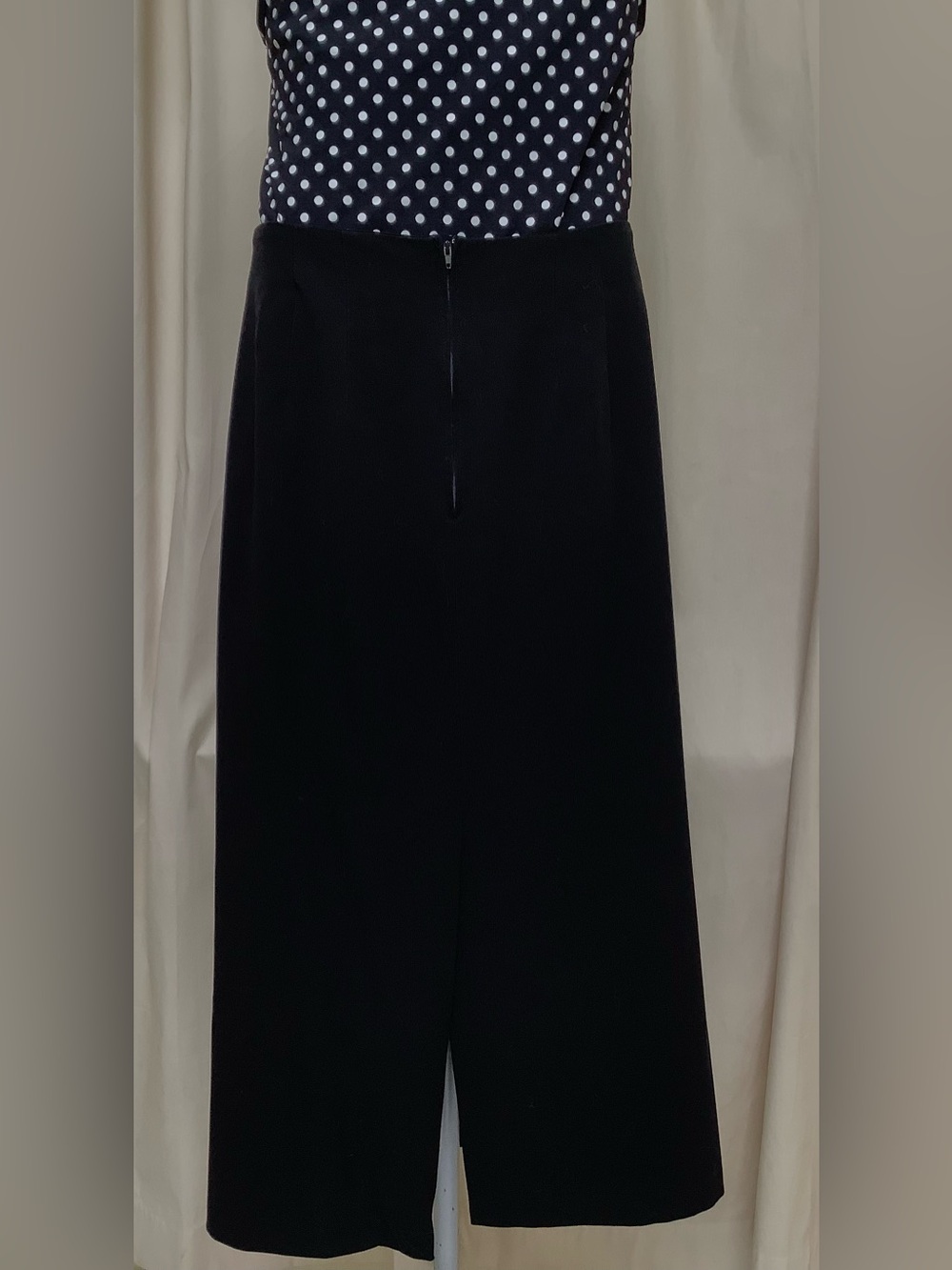 Pantology Black Straight Midi Skirt-Poly Rayon Spandex Blend-Back Zip-8 Regular - Picture 3 of 5